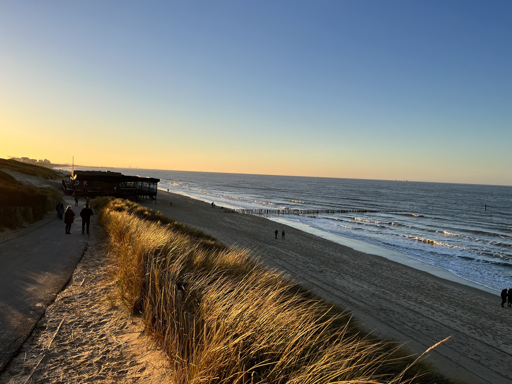 Strandpavillon Dok 14 am Strand von Cadzand